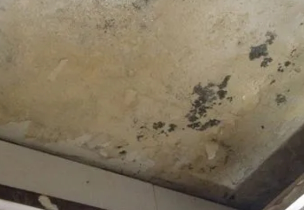 玉林阳台漏水维修公司分享下玉林卫生间渗水维修需要注意哪些问题。